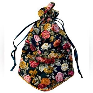 Unbranded floral padded drawstring travel bag emerald green gold pink roses
